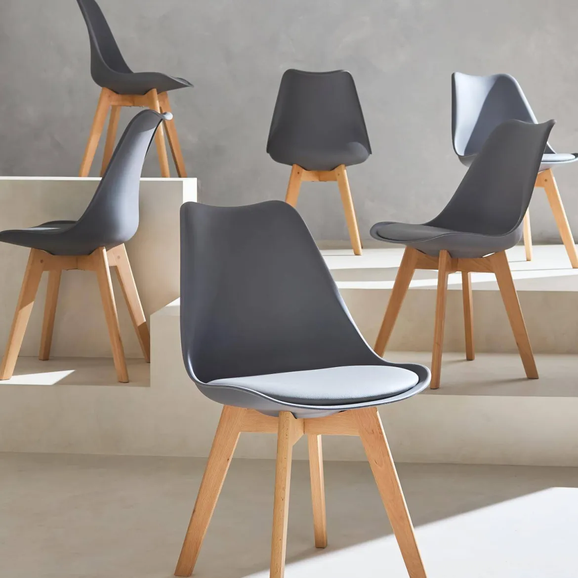 Set 6 sedie scandinave imbottite, gambe in legno per sala da pranzo