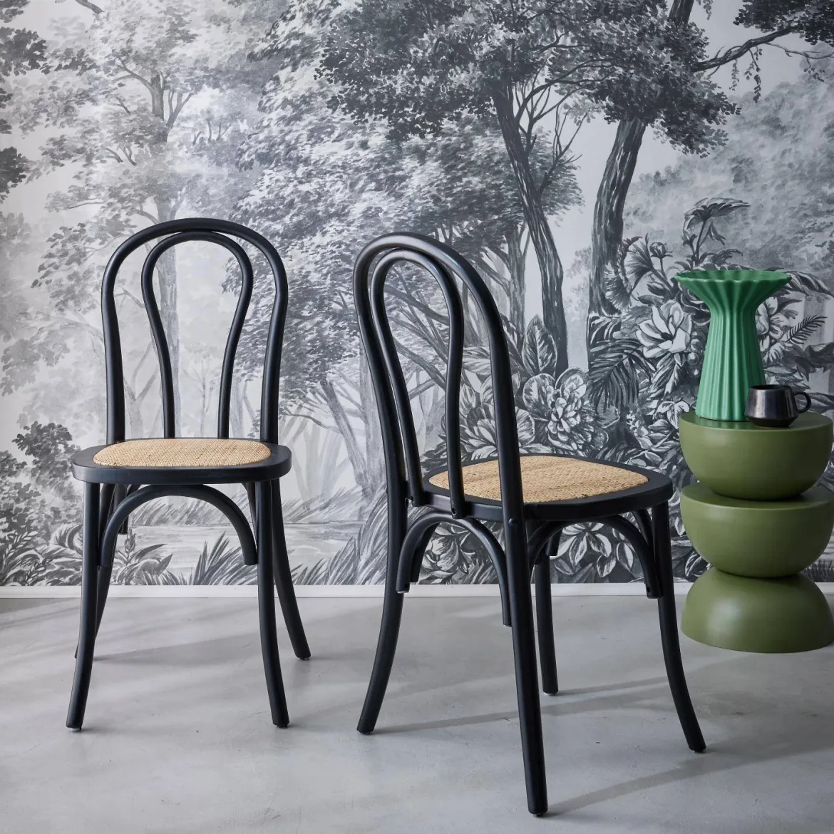 Set 2 sedie vintage in legno e rattan