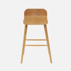 Set 2 sgabelli da bar scandinavo in legno di hevea 67,5 cm