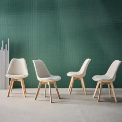 Set di 4 sedie scandinave in legno di faggio e velluto a coste