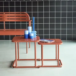 Set tavolini da esterno quadrati in acciaio