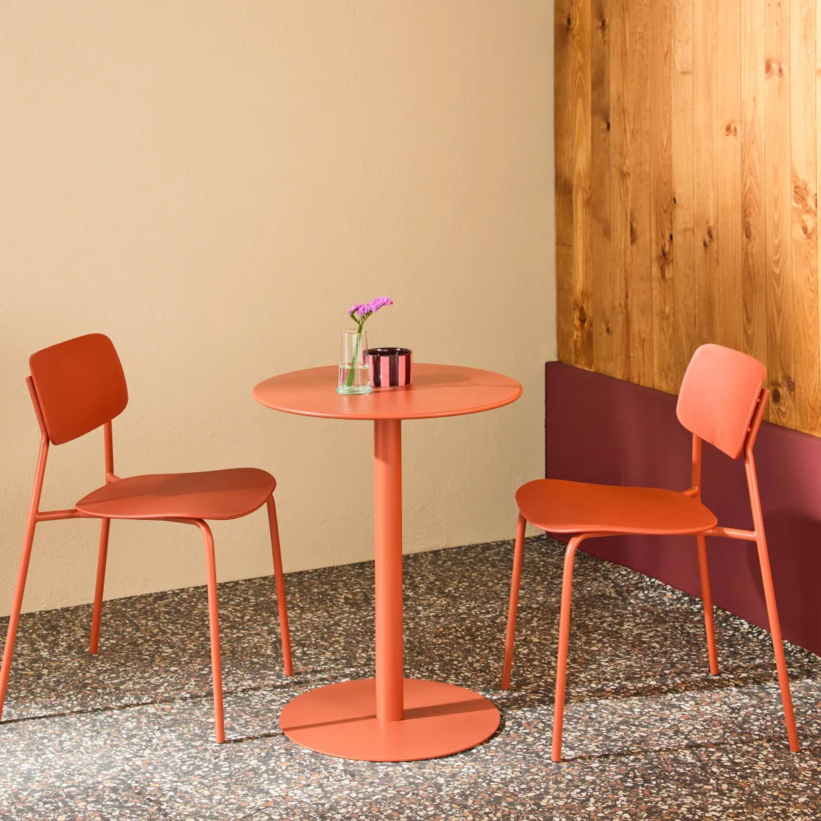 Set tavolo da giardino bistrot rotondo in acciaio con 2 sedie