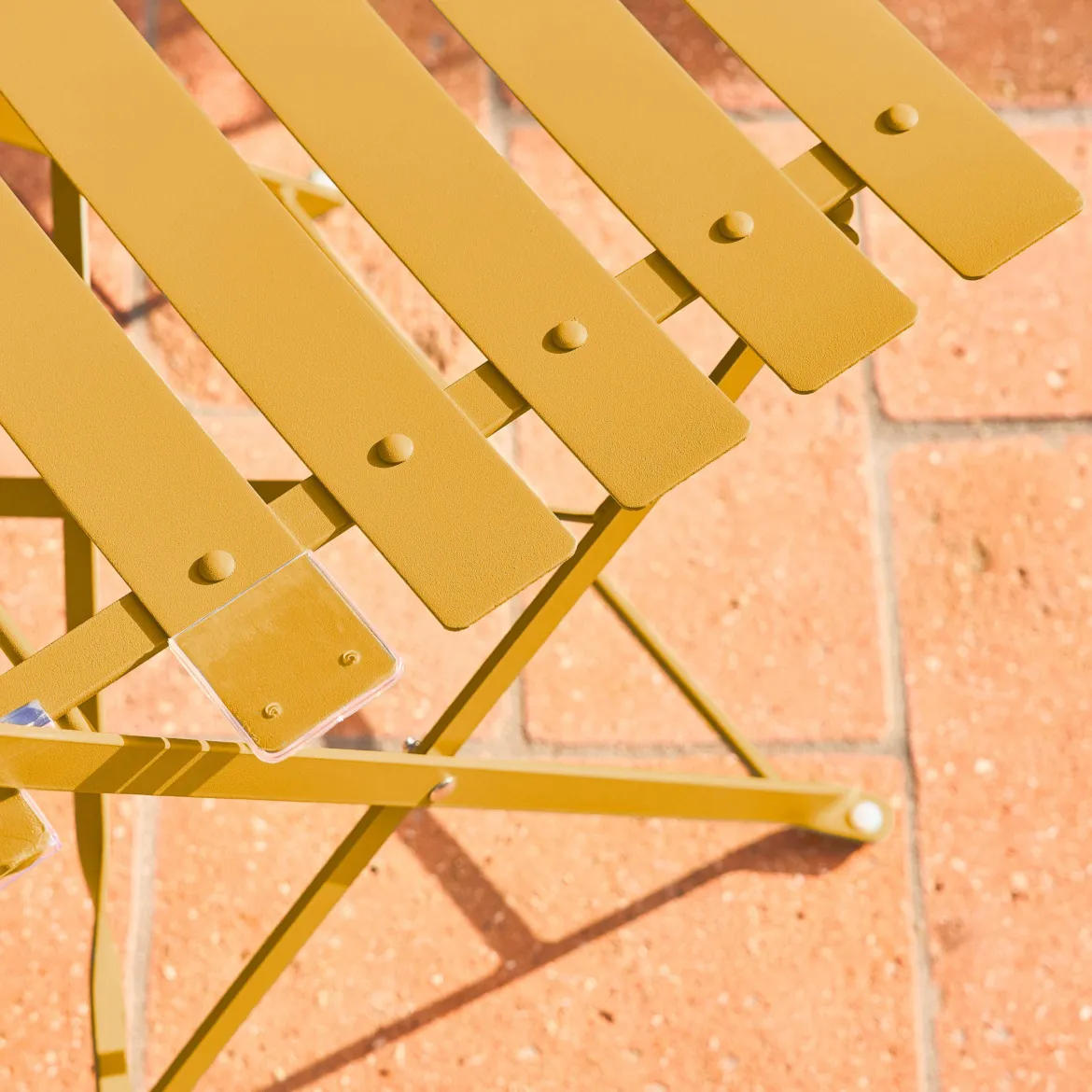 Set tavolo da giardino bistrot pieghevole in acciaio con 2 sedie, Ø60cm