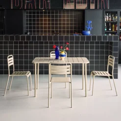 Set tavolo da giardino bistrot in metallo con 4 sedie, 120cm