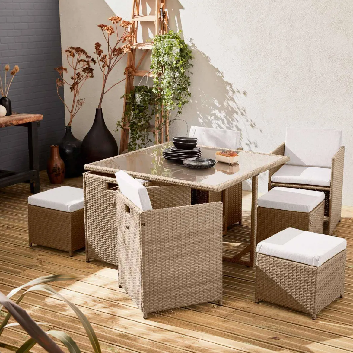 Set tavolo da giardino in resina con 8 poltrone + copertura di protezione