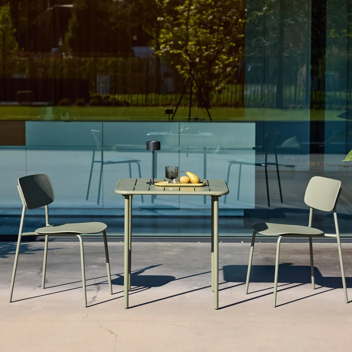 Set tavolo da giardino in metallo con 2 sedie