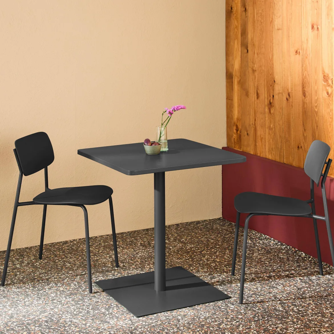 Set tavolo da giardino quadrato in acciaio con 2 sedie