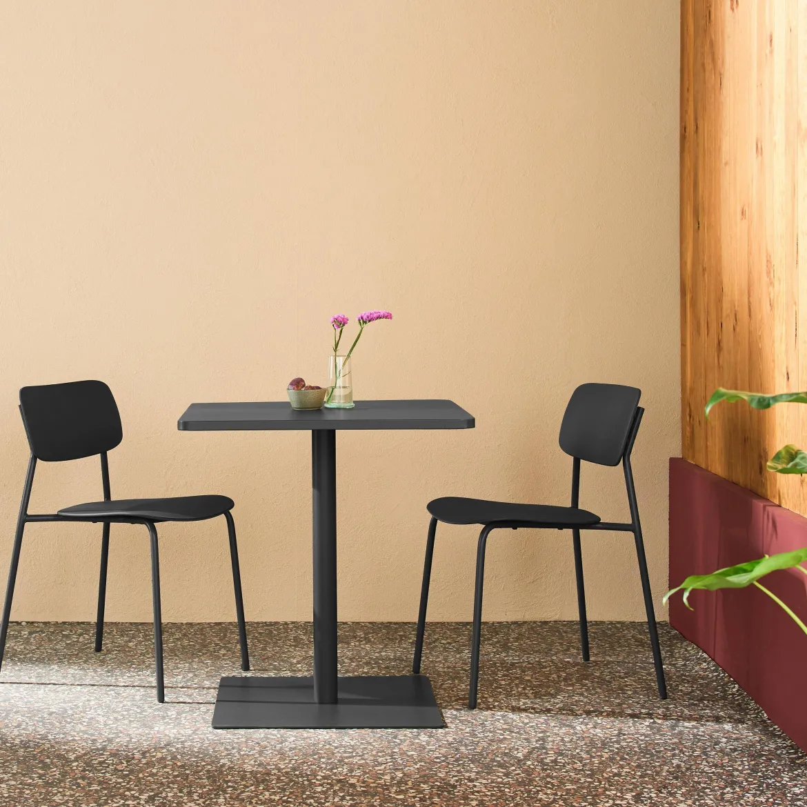 Set tavolo da giardino quadrato in acciaio con 2 sedie