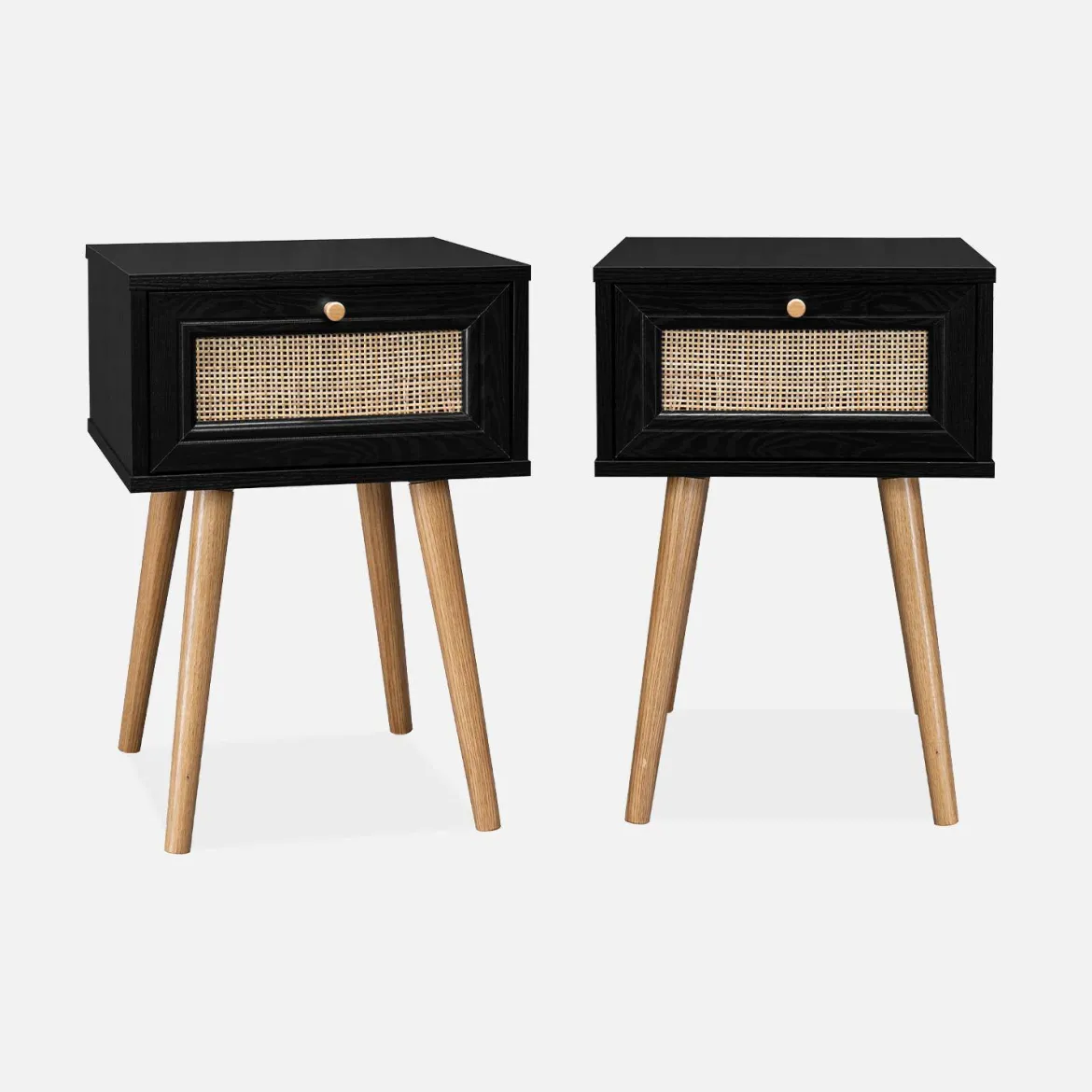 Set 2 comodini effetto legno e cannage
