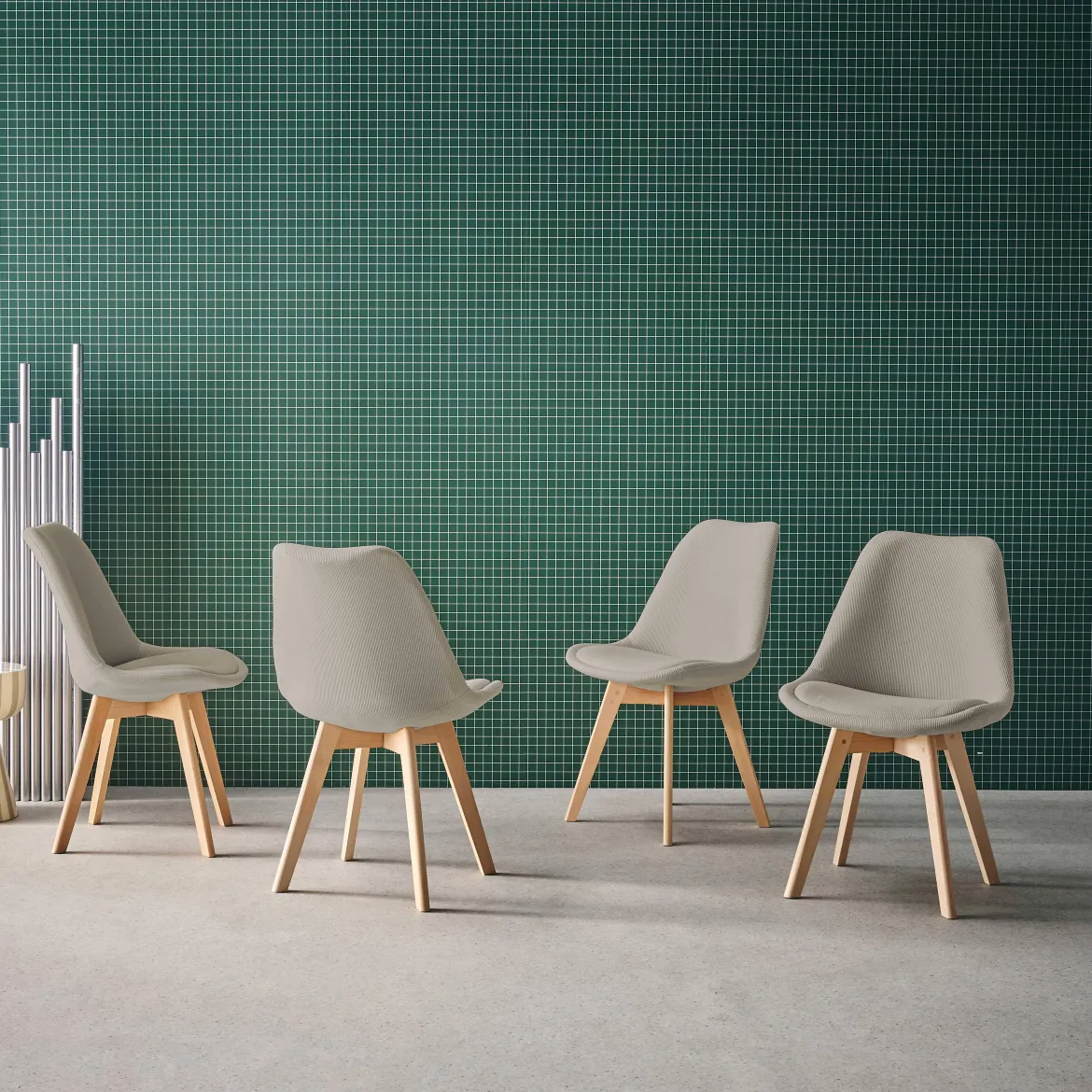 Set di 4 sedie scandinave in legno di faggio e velluto a coste