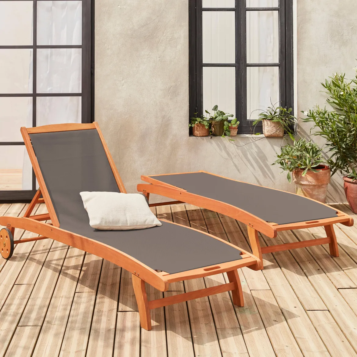 Set 2 lettini prendisole in legno multiposizione con ruote