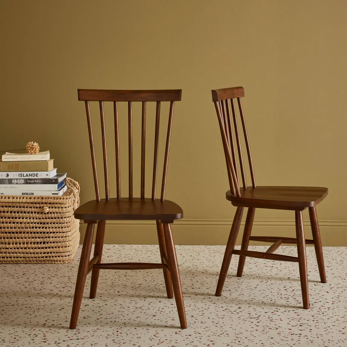 Set 2 sedie da pranzo in legno, impilabili stile vintage