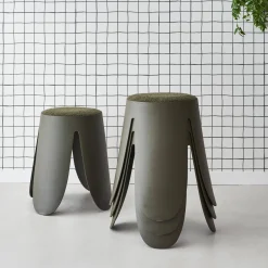 Set 4 sgabelli impilabili in bouclé