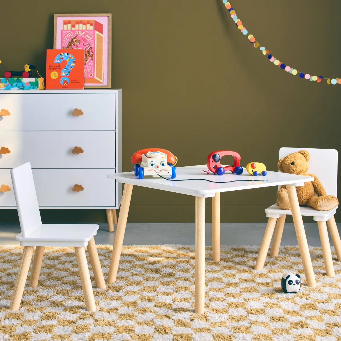 Set tavolo e 2 sedie per bambini