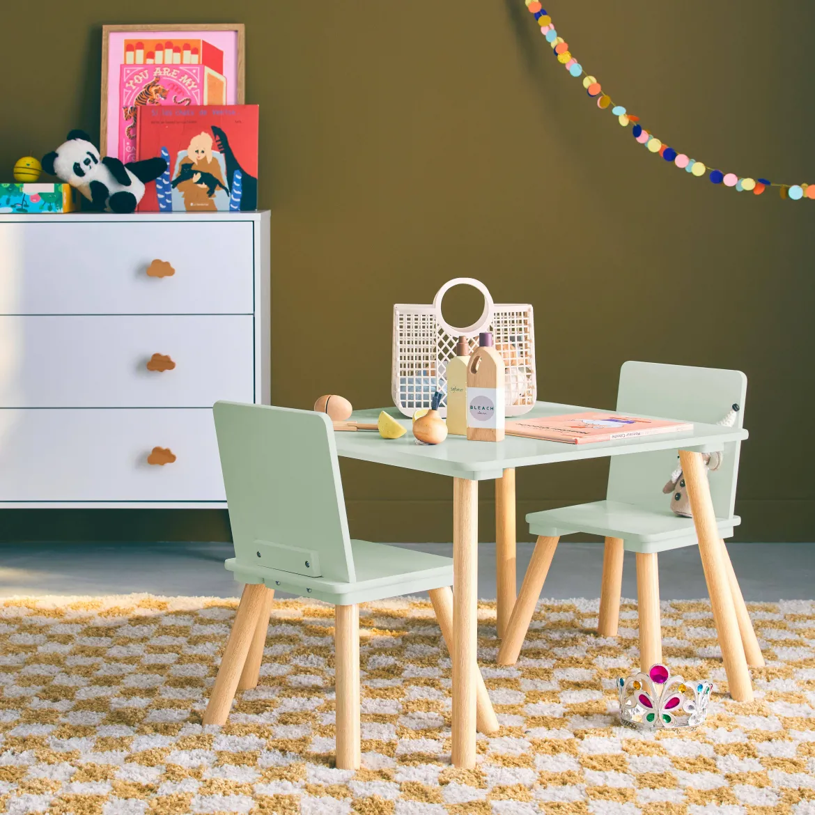 Set tavolo e 2 sedie per bambini