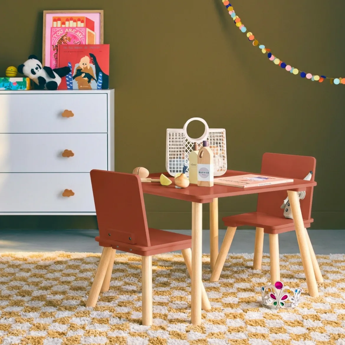 Set tavolo e 2 sedie per bambini