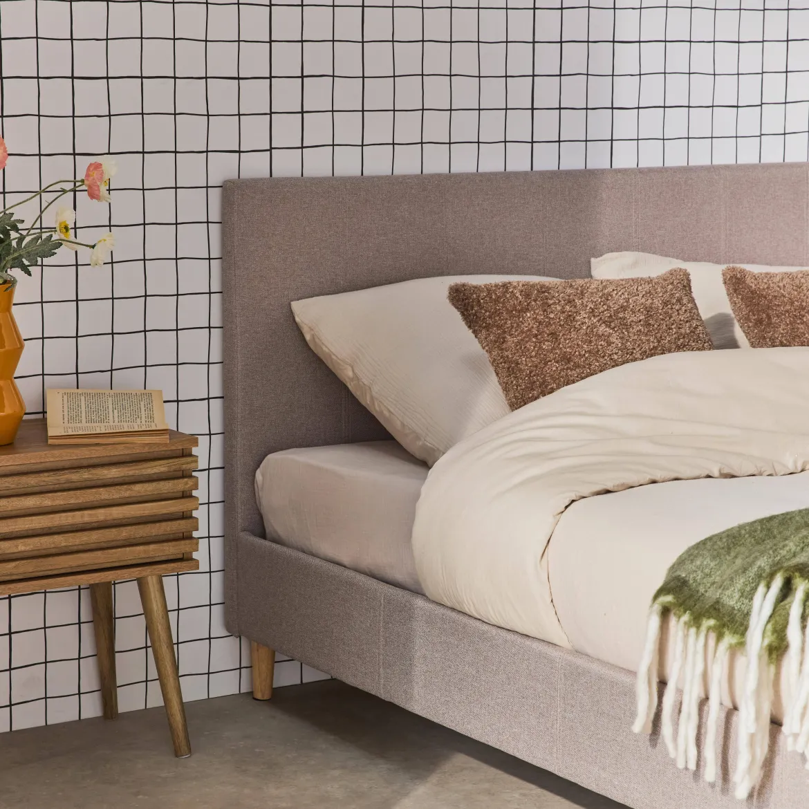 Struttura letto con rete a doghe e testiera 140x190cm, tessuto semplice
