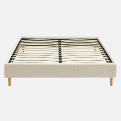 Struttura letto con rete a doghe, finitura bouclé, bianco