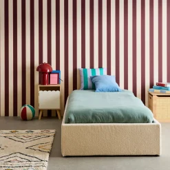 Struttura letto con contenitore e rete a doghe, imbottita bouclé bianco