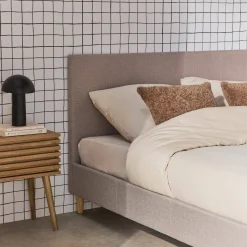Struttura letto con rete a doghe e testiera 140x190cm, tessuto semplice