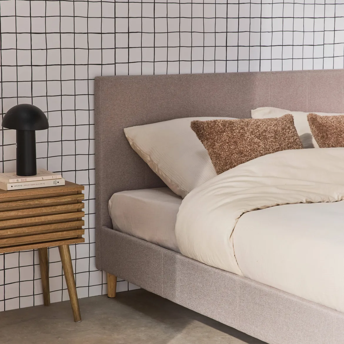 Struttura letto con rete a doghe e testiera 140x190cm, tessuto semplice