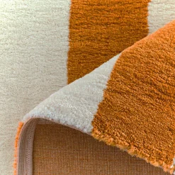 Tappeto da interno a righe ocra e bianco