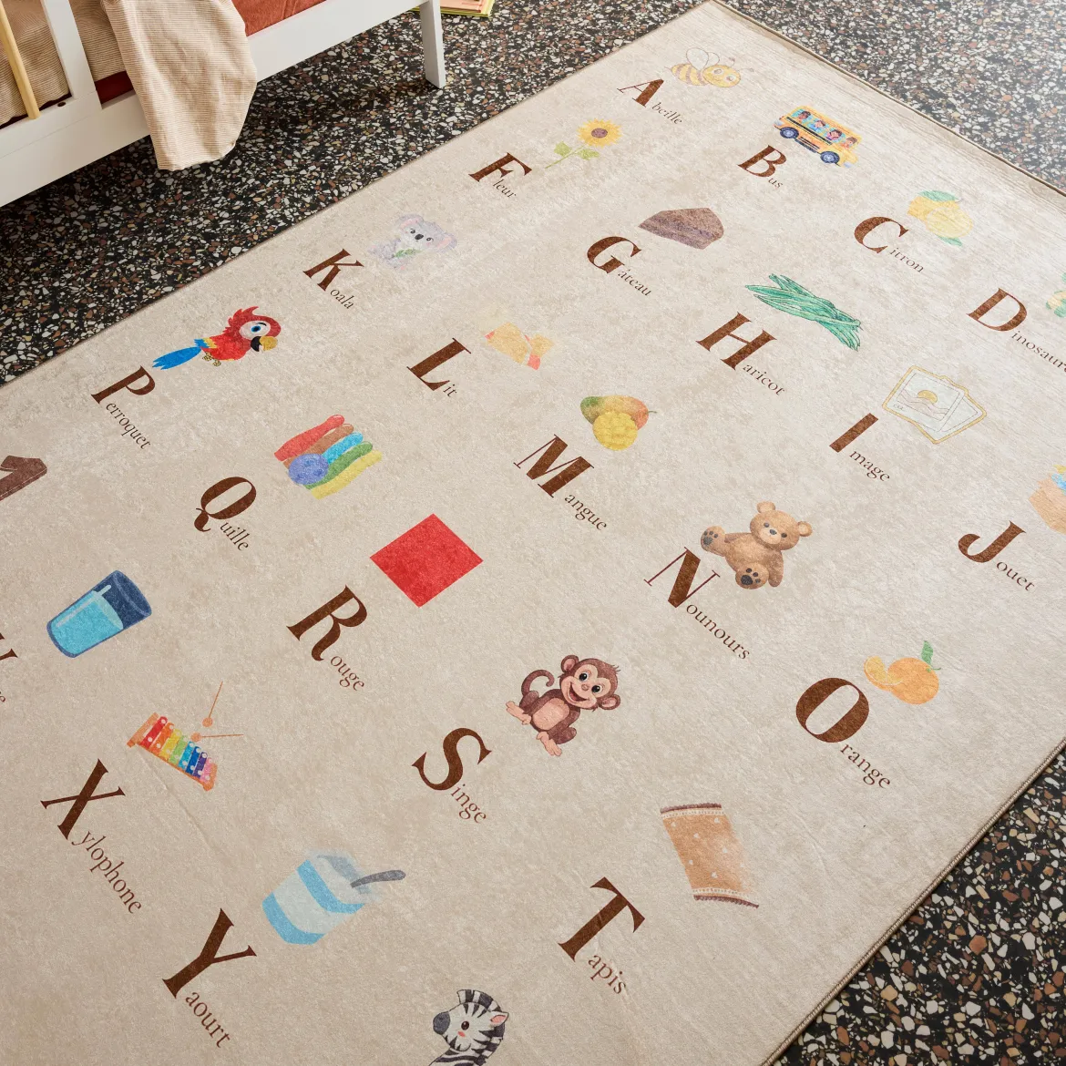 Tappeto educativo per bambini con alfabeto, per interni colore beige