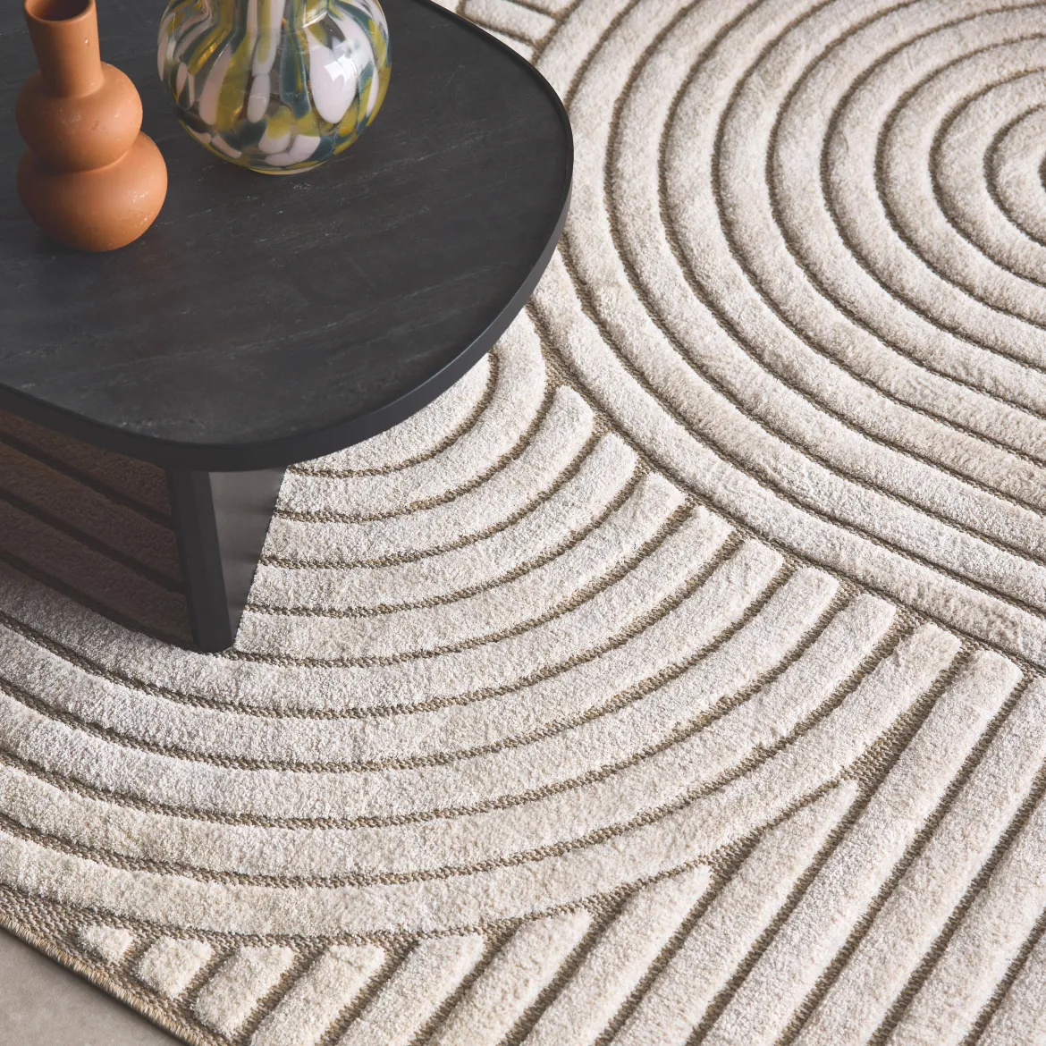 Tappeto interno con archi etnici, beige e crema