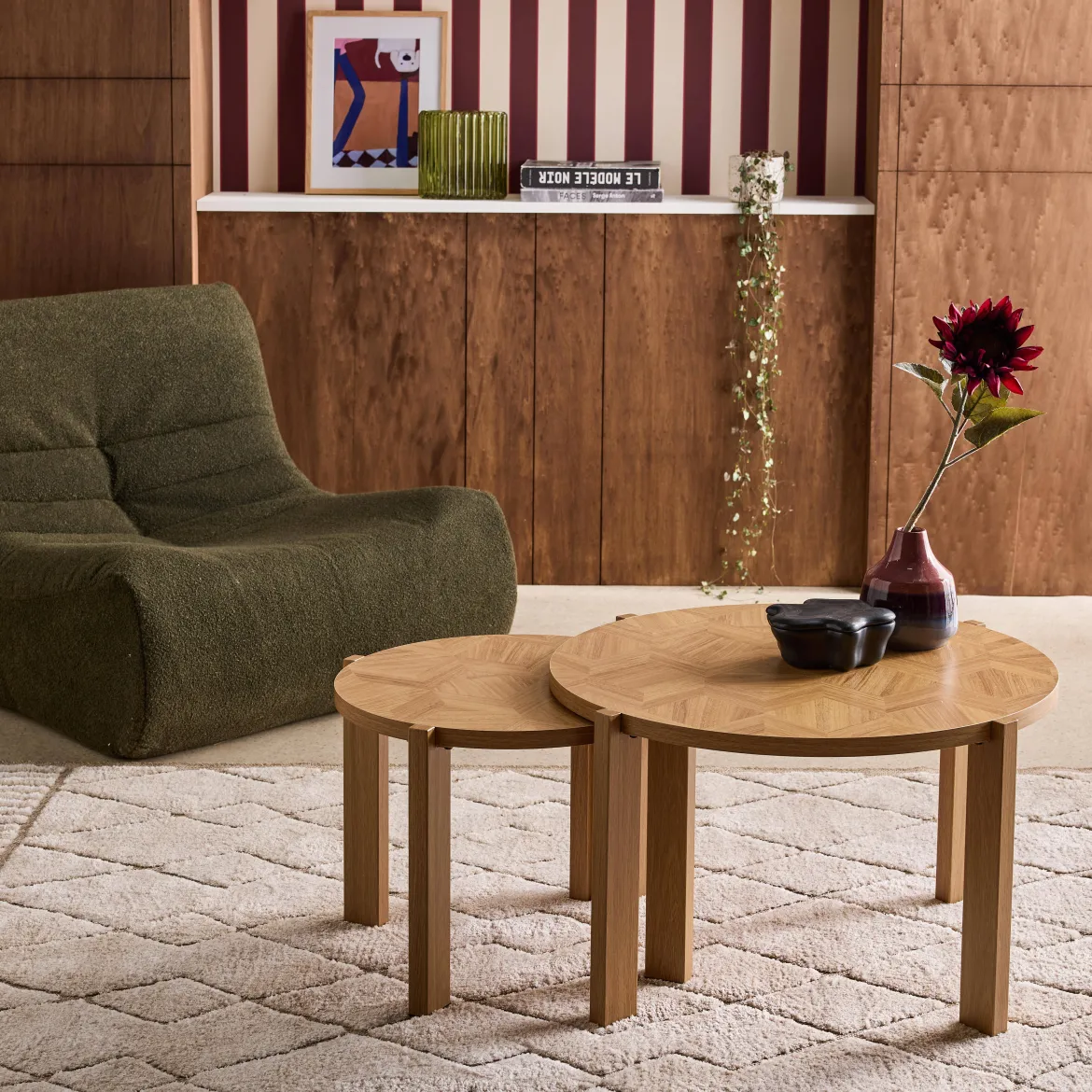 Tavolini vintage rotondi con piano effetto chevron