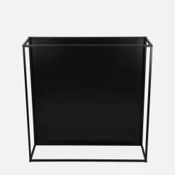 Tavolino basso in metallo nero