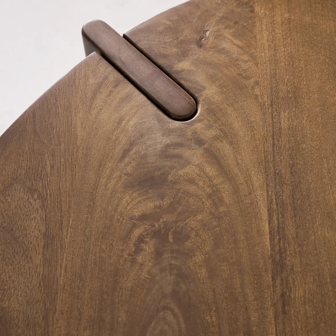 Tavolino da caffè esotico rotondo in legno massello
