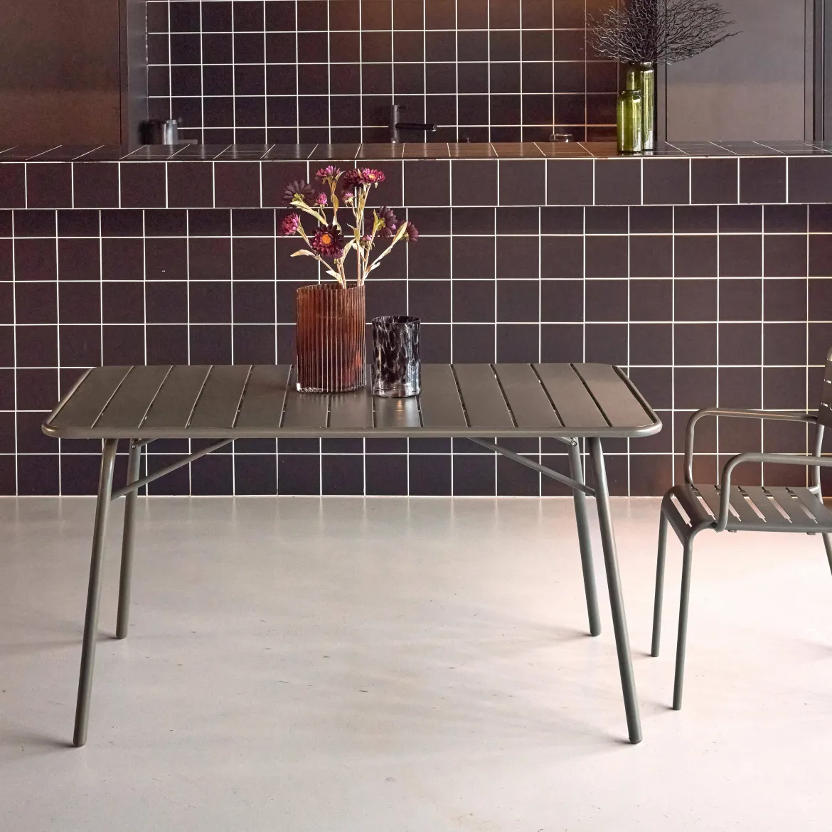 Tavolo da giardino pieghevole in metallo 6 posti, 140cm