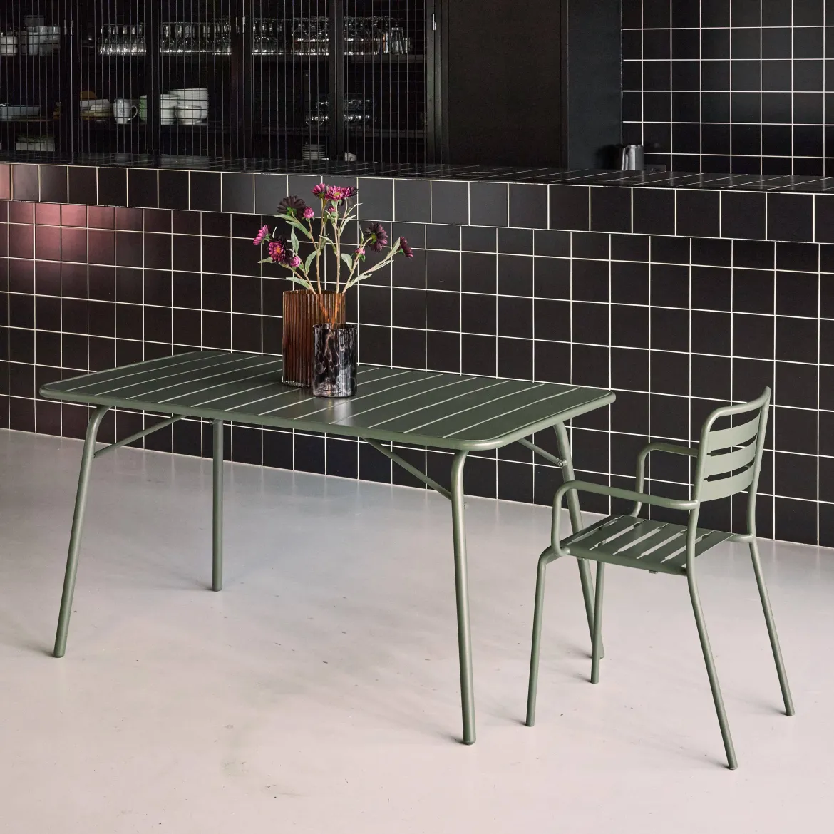 Tavolo da giardino pieghevole in metallo 6 posti, 140cm