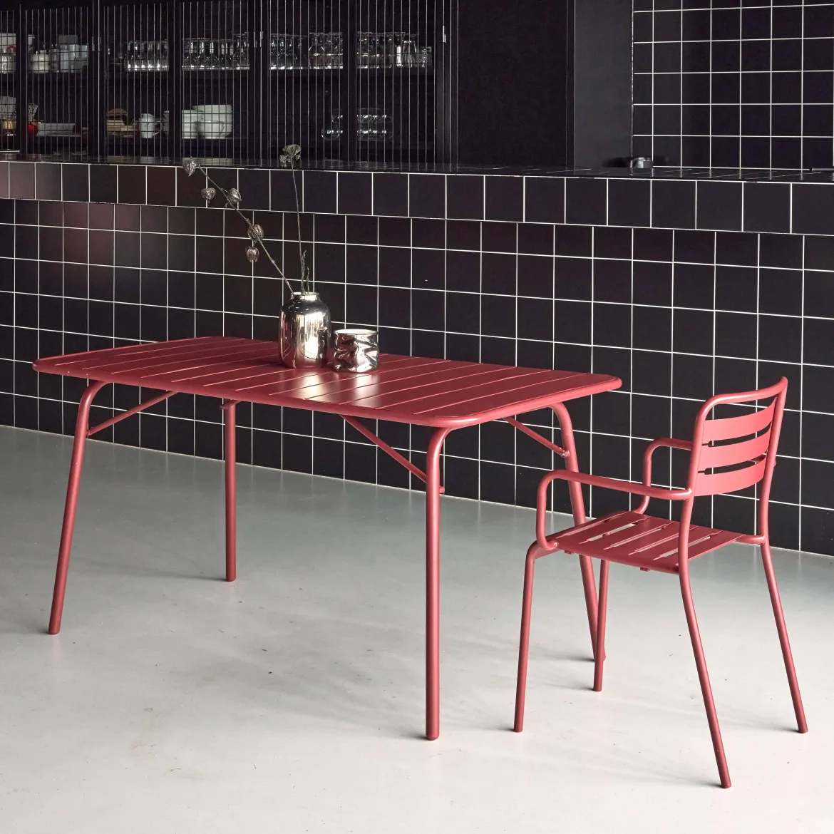 Tavolo da giardino pieghevole in metallo 6 posti, 140cm