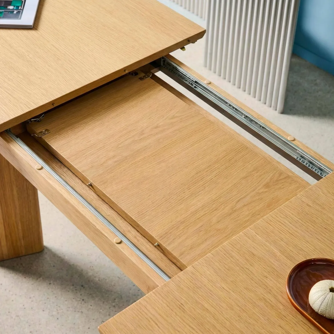 Tavolo da pranzo ovale allungabile in legno di hevea e impiallacciatura di rovere 6-8 posti