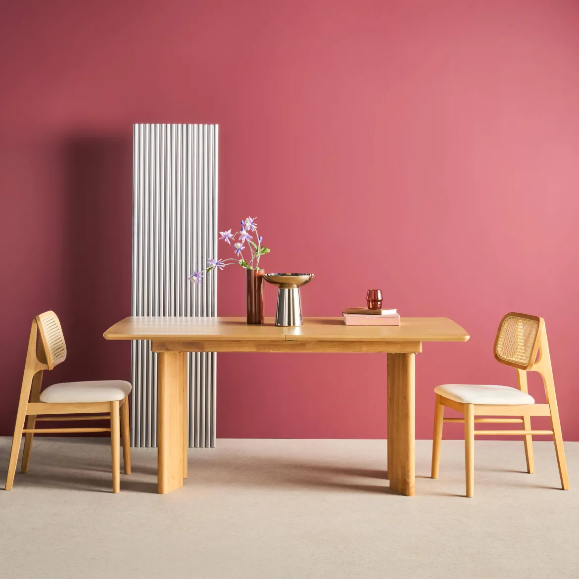 Tavolo da pranzo rettangolare allungabile in legno di hevea e impiallacciatura di rovere 6-8 posti
