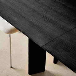 Tavolo da pranzo rettangolare allungabile in legno di hevea e impiallacciatura di rovere 6-8 posti
