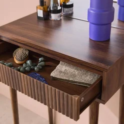 Toeletta trucco decorato in legno, specchio rotondo e 1 cassetto, 60cm